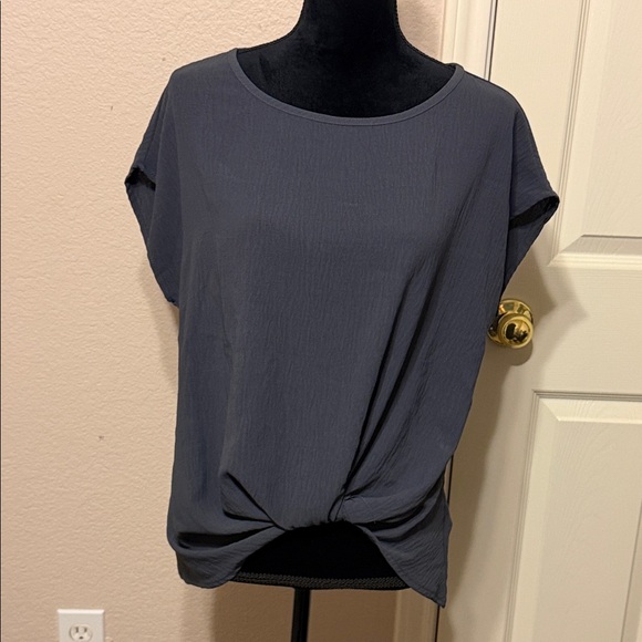 Korye Tops - Gray Twist Hem Short Sleeve Top